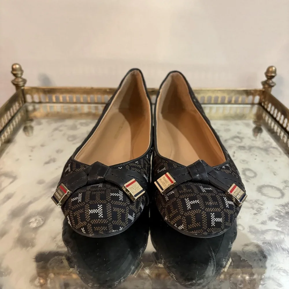 Tommy Hilfiger Shoes Womens Size 6.5 Black Ballet Flats Logo‎ Bow AW Chelsie